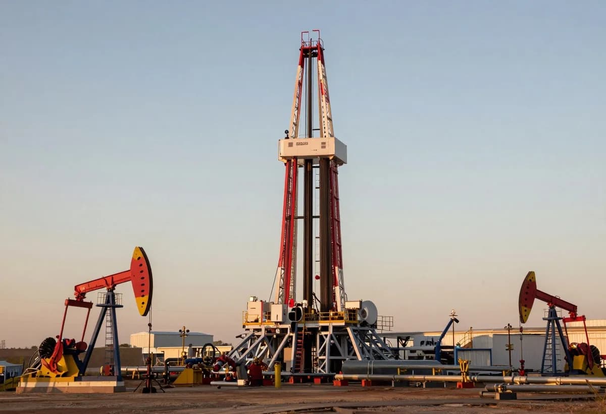 Gobierno analiza nueva prórroga del impuesto a combustibles
