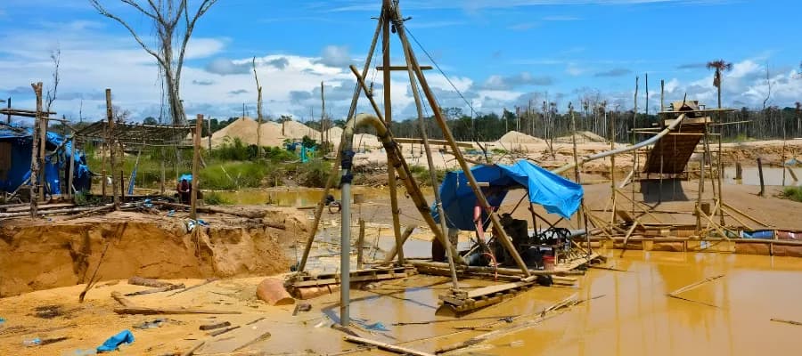 Perú prepara Ley MAPE para controlar plantas de oro