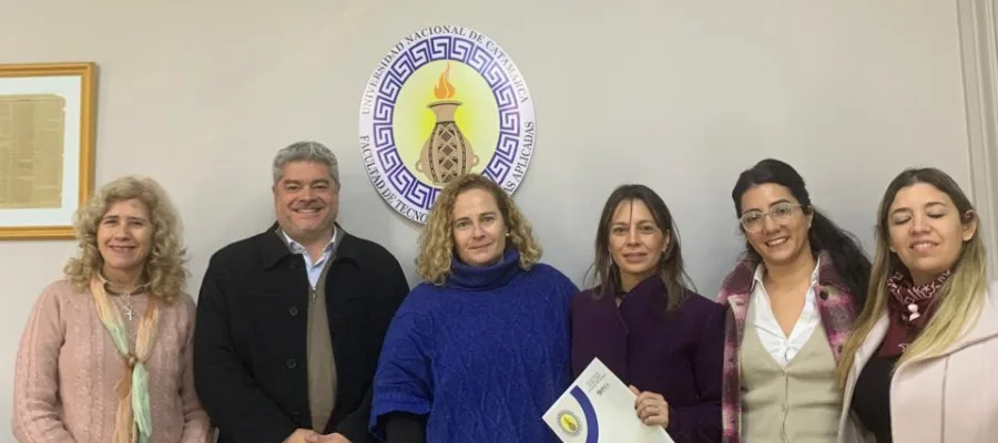 MARA firma convenios con UNCA y UOCRA