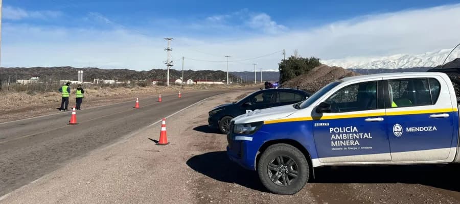 Mendoza intensifica controles al transporte de minerales
