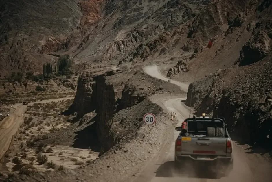 Vicuña adjudica 63,6 km del Corredor Norte a UTE