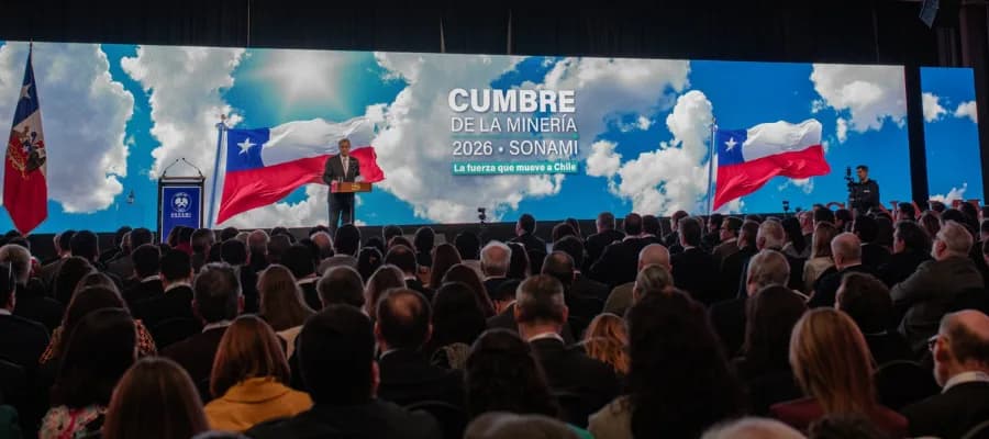 Cobre chileno: precios máximos, producción estancada