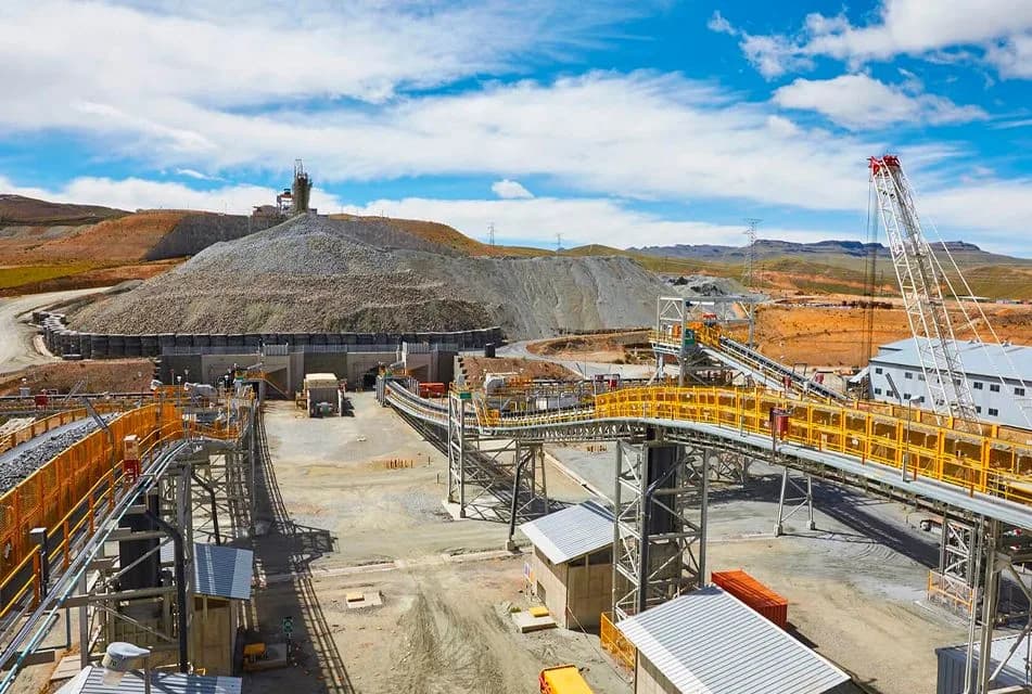 Exportaciones de cobre de Perú suben US$ 13.307 M