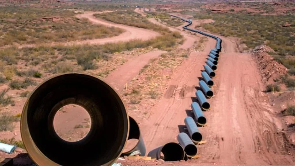 YPF estrena subasta inversa para contratos de Argentina LNG