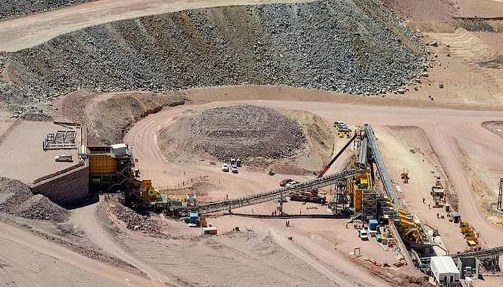 Minería crece 16,4% pero la inversión cae 11,1%
