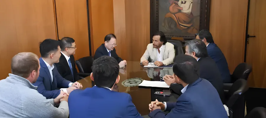Sáenz y Ganfeng repasan hoja de ruta del litio