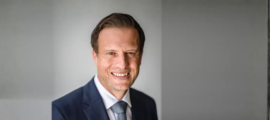 Barrick designa a Bock para operaciones fuera de Norteamérica